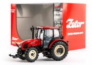 Zetor proxima 8441 tractor model (scale 1:32)